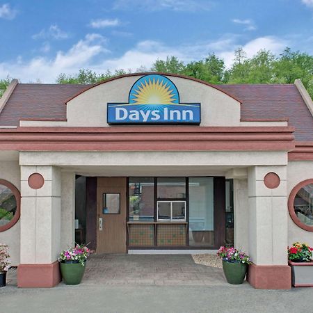 Days Inn By Wyndham Washington Exteriör bild
